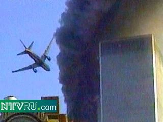 "Ко мне подошел Энди Кард, один из руководителей моей администрации, и прошептал мне: "Второй самолет врезался во Всемирный торговый центр в Нью-Йорке. На Америку напали"