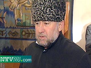 Перенос комендантского часа был осуществлен по просьбе муфтия Чечни Ахмата Хаджи Шамаева на время празднования Рамадана