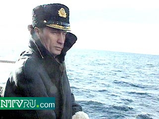 Владимир Путин прибыл в Северодвинск, где принял участие в церемонии передачи военным морякам новой атомной подводной лодки "Гепард"