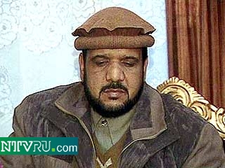 Министр обороны Афганистана Мухаммад Фахим подтвердил, что глава временного правительства Хамид Карзай был легко ранен