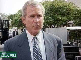 Джордж Буш-младший уже приступил к "планированию потенциальной администрации". Об этом он сообщил на встрече с прессой в Остине - столице Техаса