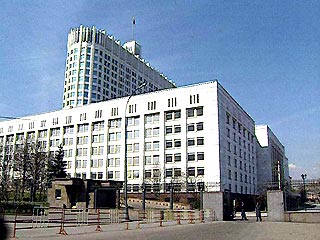 Кабинет министров РФ приступил во вторник к рассмотрению инвестиционных программ в атомную и электроэнергетику