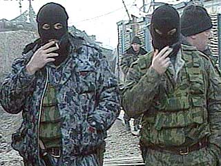 Российские военные и спецслужбы создали эскадроны смерти для уничтожения чеченцев, которых подозревают в том, что они являются сепаратистами, а также тех, кто симпатизирует боевикам или является родственником