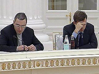 Самый богатый человек в России Михаил Ходорковский устанавливает в своей империи стандарты хорошего корпоративного поведения