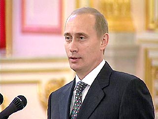 Москвичи назвали "Человеком 2001 года" президента РФ Владимира Путина