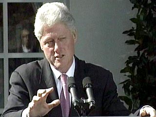  "Американцы должны делиться своим богатством с другими, если хотят предотвратить распространение международного терроризма", - считает Билл Клинтон