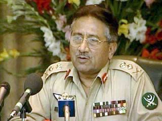 Президент Мушарраф объявил в минувшую субботу о запрещении пяти радикальных группировок