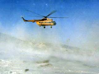 Вертолет МИ-8, на борту которого находилось 12 пассажиров, совершил вынужденную посадку в 80 километрах от Хатанги