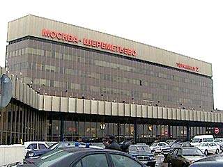 Лужков и Громов согласовали принципиальные моменты о принадлежности земли под аэропортом "Шереметьево"