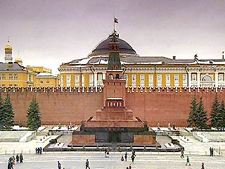 Коммунистов не пустили в Мавзолей почтить память Ленина