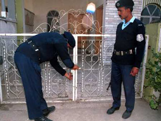 Пакистанская полиция опечатывает один из офисов "Харакат уль-муджахидин"