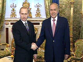 Россия и Азербайджан разделят дно Каспия по срединной линии