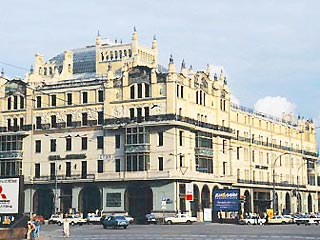 Гендиректора столичного отеля "Метрополь" уличили в контрабанде