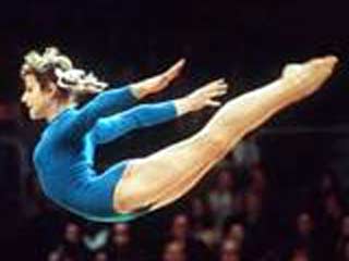 Ольга Корбут, известная в прошлом советская гимнастка, завоевавшая четыре золотых олимпийских медали, была арестована по обвинению в краже продуктов в одном из магазинов пригорода Атланты