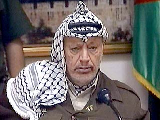 Шарон "ведет себя как диктатор по отношению ко всему миру", - считает лидер Палестинской национальной администрации Арафат