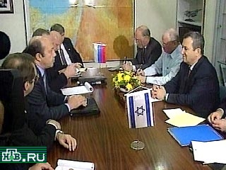 Министр иностранных дел России Игорь Иванов провел переговоры с премьер-министром Израиля Эхудом Бараком, передает "Эхо Москвы"