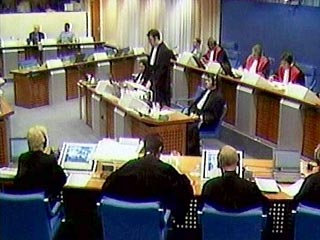 В Гааге, в Международном трибунале по военным преступлениям в бывшей Югославии, начался процесс по делу бывшего президента Югославии Слободана Милошевича