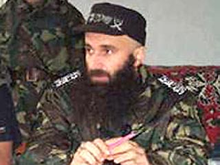 Российские военные не исключают, что чеченскому полевому командиру Шамилю Басаеву удалось покинуть Чечню