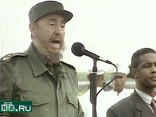 Председатель Государственного совета и правительства Кубы Фидель Кастро сообщил о готовящемся на него покушении террористов в ходе 10-го Ибероамериканского саммита в Панаме