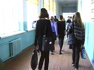 В двух московских школах накануне зафиксированы ЧП, связанные с химическими веществами