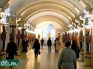 45 лет назад открылось питерское метро. Для Ленинграда, только оправившегося от военных разрушений, пуск метро был не просто праздником - это стало символом начала новой эпохи