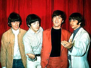Легендарная британская группа The Beatles более 30 лет назад планировала снять фильм "Властелин колец"
