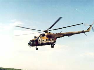 При взлете с вертолетной площадки вертолет стал неожиданно заваливаться на бок