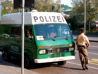 Полиция Германии в среду арестовала 26-летнего турка по подозрению в совершенном похищении 8,6 млн. евро