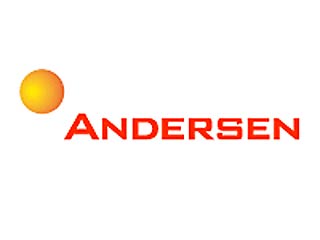 Аудиторские компании Andersen и Ernst & Young объявили в четверг об объединении российского бизнеса под брэндом "Эрнст энд Янг"