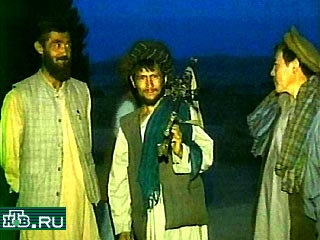 Как сообщили в пресс-службе российских погранвойск в Таджикистане, в ночь на вторник на территории Афганистана на расстоянии около 2,5 км от таджикско-афганской границы напротив левого фланга зоны ответственности Пянджского погранотряда, начались активные