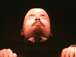 Общественность должна привыкнуть к мысли о захоронении тела Ленина