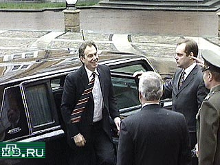 Сейчас в Кремле проходят переговоры президента Владимира Путина с премьер-министром Великобритании Тони Блэром