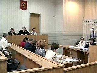В Новосибирском областном суде возобновились слушания по делу Виктора Тихонова, обвиняемого в покушении на губернатора Кемеровской области Тулеева