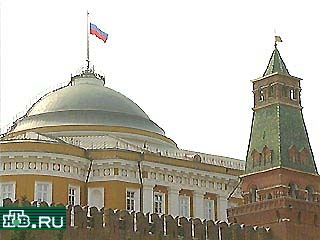 Сегодня в Кремле состоится заседание Государственного совета РФ. Основной вопрос повестки дня - рассмотрение стратегии развития государства на период до 2010 года
