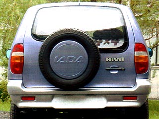 "АвтоВАЗ" прекратит производство автомобилей "Нива" в 2006 году