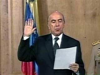 Педро Кармона Эстанга приведен к присяге в качестве временного президента Венесуэлы