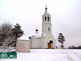 Рано утром в среду в московском районе Митино была ограблена церковь Рождества Христова.