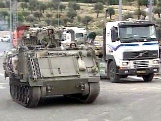 Подразделения израильской армии при поддержки 20 единиц бронетехники вторглись в палестинское селение Аль-Ямун, в 5 км западнее города Дженин