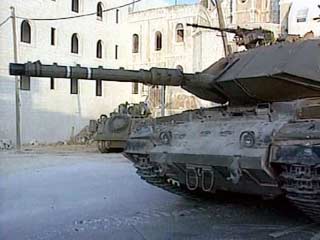 Израильские танки вошли в Хеврон