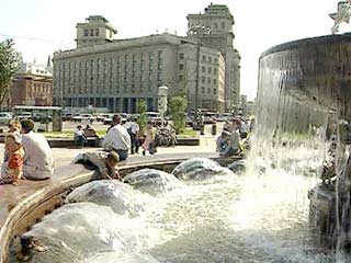 Московские фонтаны в этом году по традиции включены 30 апреля