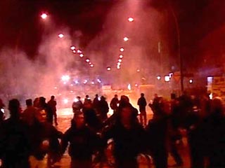 Всю ночь в Берлине шли бои между леворадикальными группировками и полицией