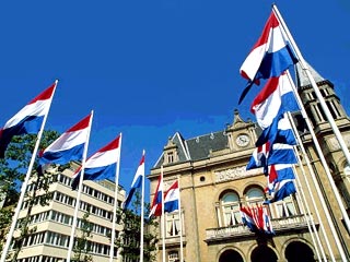 Парламентские выборы в Нидерландах были намечены на 15 мая