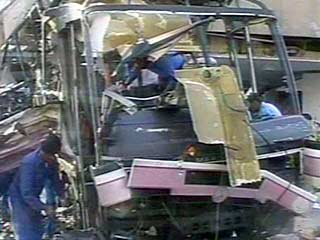 В Пакистане взорван туристический автобус: погибли 14 человек