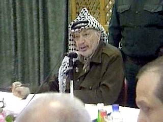 Ясир Арафат выступает в среду в Рамаллахе перед членами Законодательного Совета Палестинской автономии