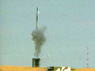 Иран успешно осуществил полетное испытание баллистической ракеты "Шахаб-3" дальностью действия 1,3 тыс. км