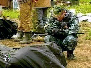 В Чечне в результате нападения боевиков погибли трое милиционеров и школьник
