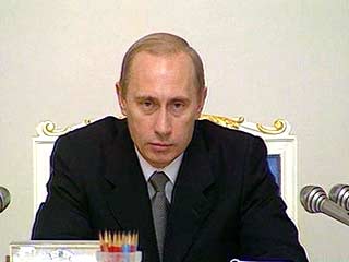 Путин на этой неделе направит в правительство бюджетное послание, в котором будут определены принципы формирования бюджета на 2003 год