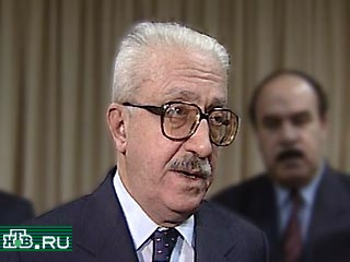 Вице-премьер Ирака Тарик Азиз, отвечающий за международные отношения, прибывает сегодня в Москву с рабочим визитом
