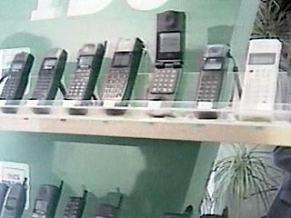 В городе Ивантеевка Пушкинского района грабители похитили 33 мобильных телефона, 45 SIM-карт и скрылись