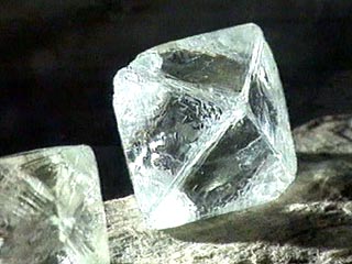 В Анголе обнаружен уникальный алмаз весом 212,87 карата